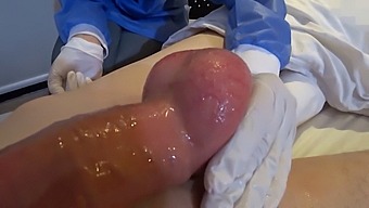 Playful Doctor And Patient In Exclusive Hospital Scene